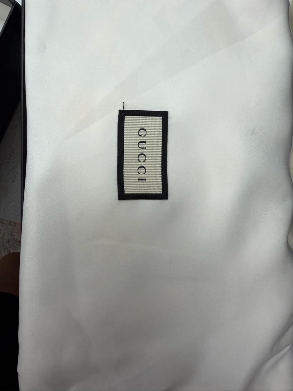 Gucci Strawberry Bag with Gold Chain - Brand New - Picture 5 of 6